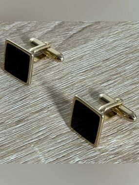 Vintage Swank Gold-ToneBlack Onyx Square-Shaped Cuff Links